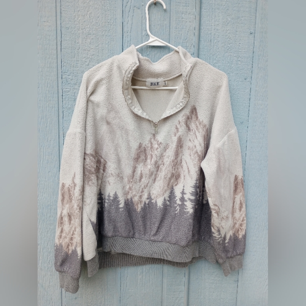 Buckle Quarter Zip Pullover Beautiful .Mountain Pattern Large